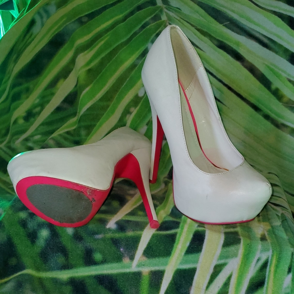 High heeled platform shoes